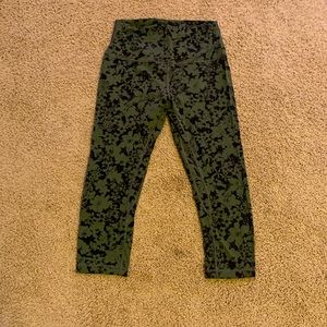 Lululemon crop leggings